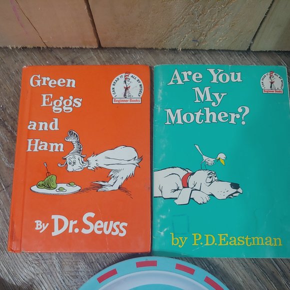 Cat in the Hat plush/2 Dr Suess books one hardback one paperback /dish plate - Picture 2 of 15